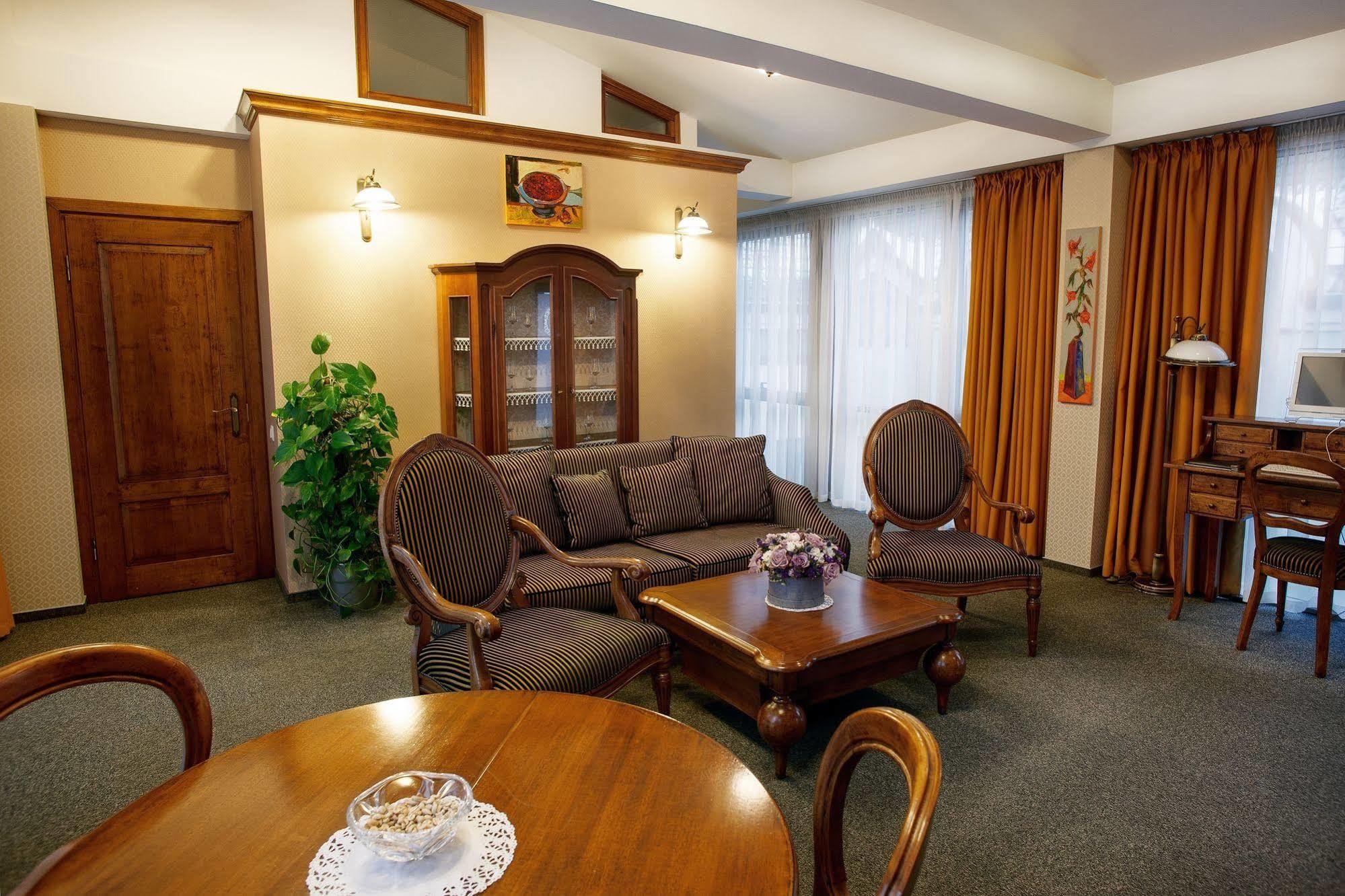 Friedricho Pasazas Hotel Klaipeda Ngoại thất bức ảnh