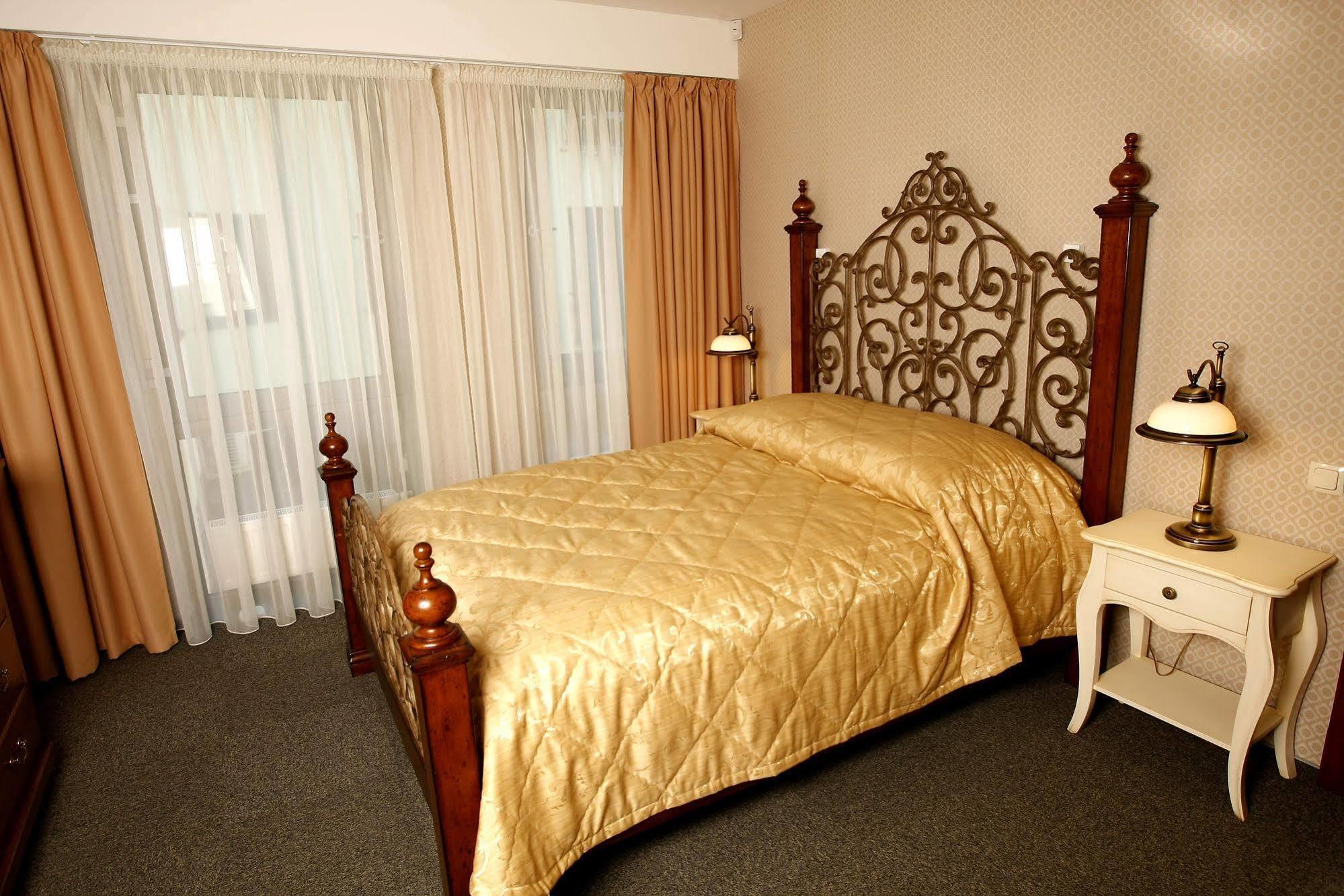 Friedricho Pasazas Hotel Klaipeda Ngoại thất bức ảnh