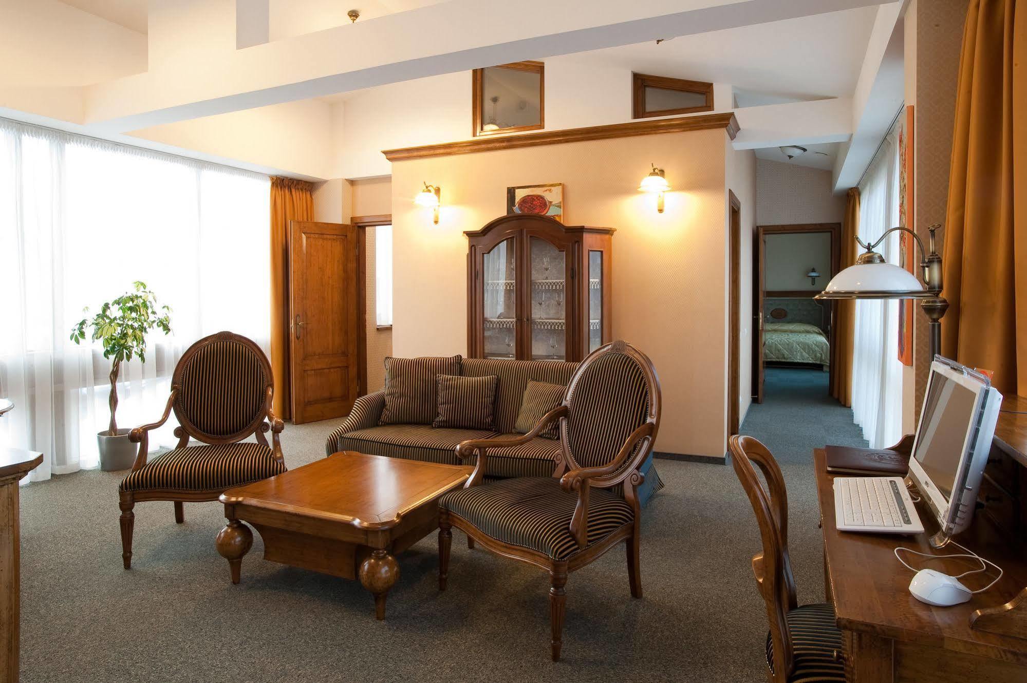 Friedricho Pasazas Hotel Klaipeda Ngoại thất bức ảnh